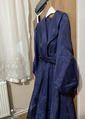 Uzun lacivert, Dökümlü Tesettür Abiye Elbise - Görsel 3