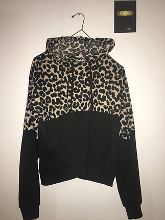 Leopar ayrıntılı sweat