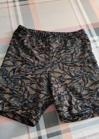 Dantel Detaylı Koyu Kahverengi Hamile Mini Şort - Görsel 3