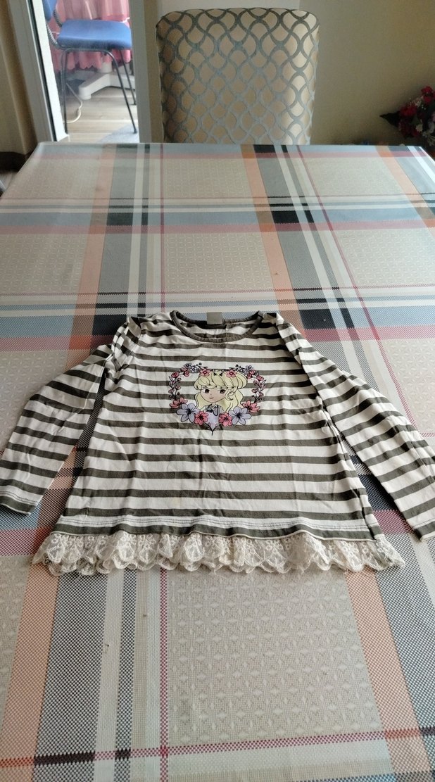 Dantel Detaylı Gri Kız Çocuk Uzun Kollu Tişört - Görsel 4