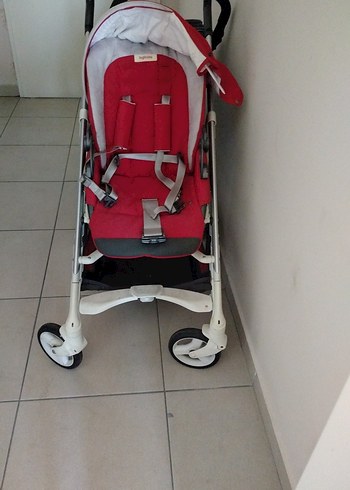 Chicco Kırmızı ve kımızı Bebek Arabası yeni hiç birsorun yok