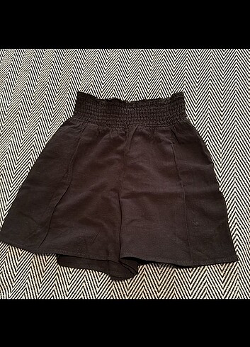 Bershka şort 
