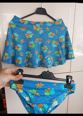 Bikini altı ve eteği