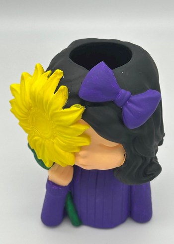 Mor Fiyonklu Kız Figürü - Görsel 5