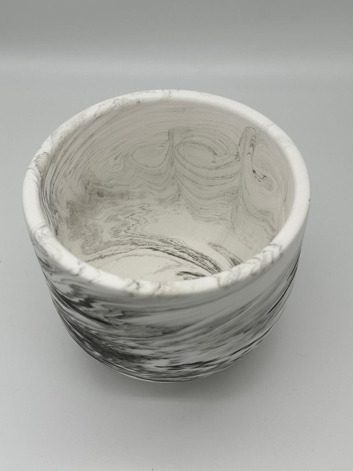 Gri desenli beyaz  vazo - Görsel 3