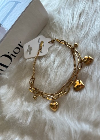 Zincir Detaylı Kalpli Altın Renk Kadın Bileklik - Görsel 2