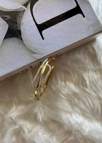 Işıltılı Taşlı Desenli Altın Kelepçe - Görsel 3