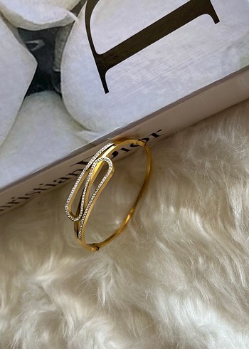 Işıltılı Taşlı Desenli Altın Kelepçe - Görsel 4