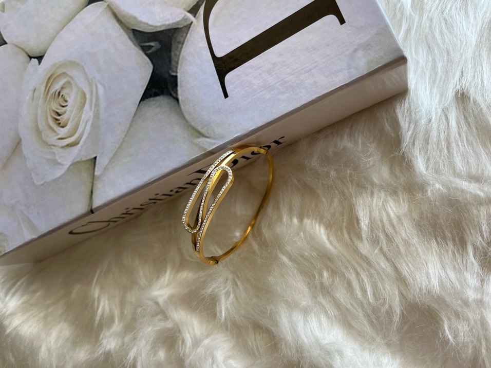 Işıltılı Taşlı Desenli Altın Kelepçe - Görsel 4