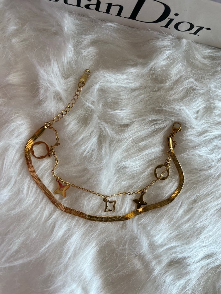 Zincir Detaylı Parlak Altın Bileklik - Görsel 5