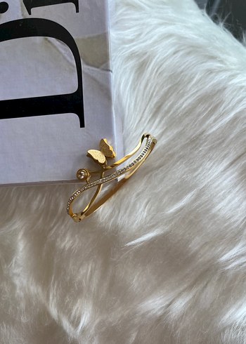 Parıltılı Kelebek Detaylı Altın Bileklik Kelepçe - Görsel 5