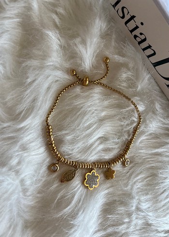 Altın Renk Zincir Detaylı Çiçek Bileklik - Görsel 4