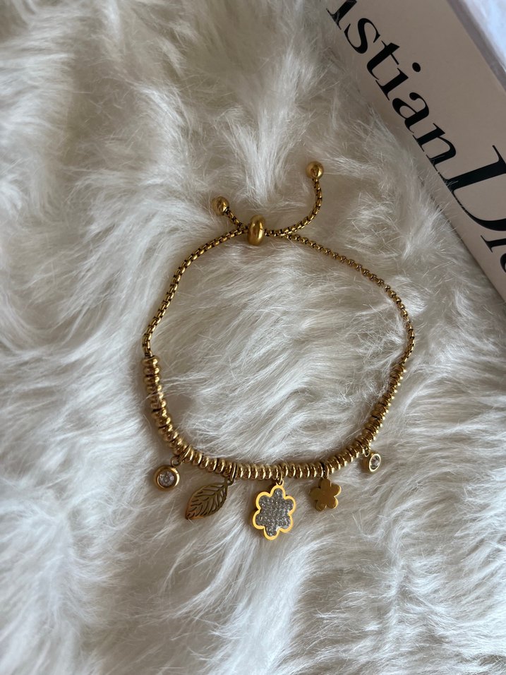 Altın Renk Zincir Detaylı Çiçek Bileklik - Görsel 4