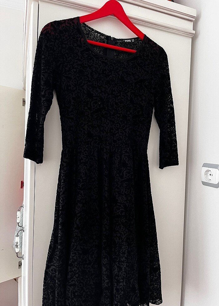 Siyah elbise - Görsel 2