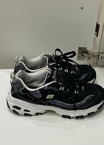 Skechers spor ayakkabı