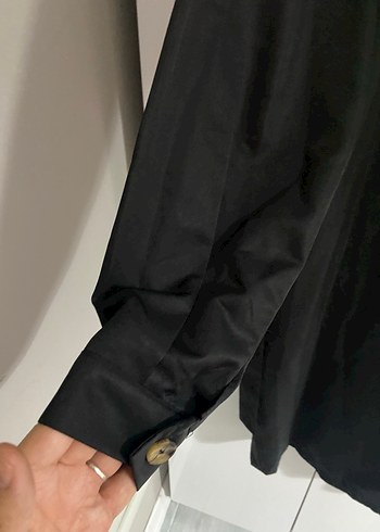 Düğmeli Siyah Midi Kadın Trençkot - Görsel 2