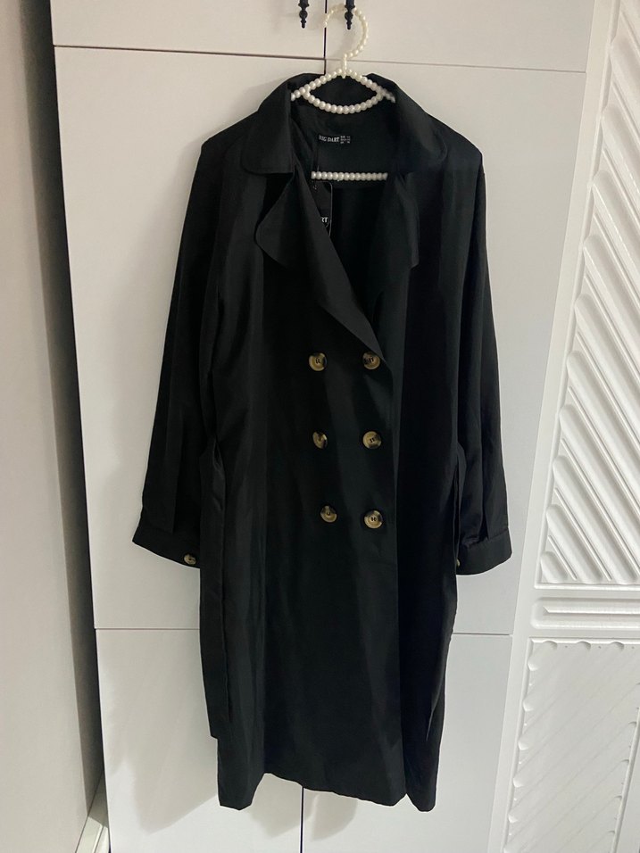 Düğmeli Siyah Midi Kadın Trençkot - Görsel 4