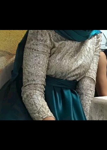 Uzun Kollu Nakış Detaylı Abiye Elbise - Görsel 2