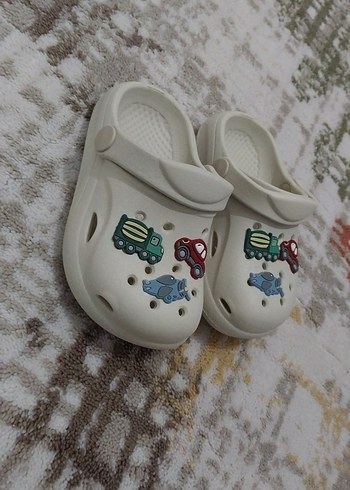 Erkek Çocuk Beyaz Kaydırmaz Terlik - Görsel 4