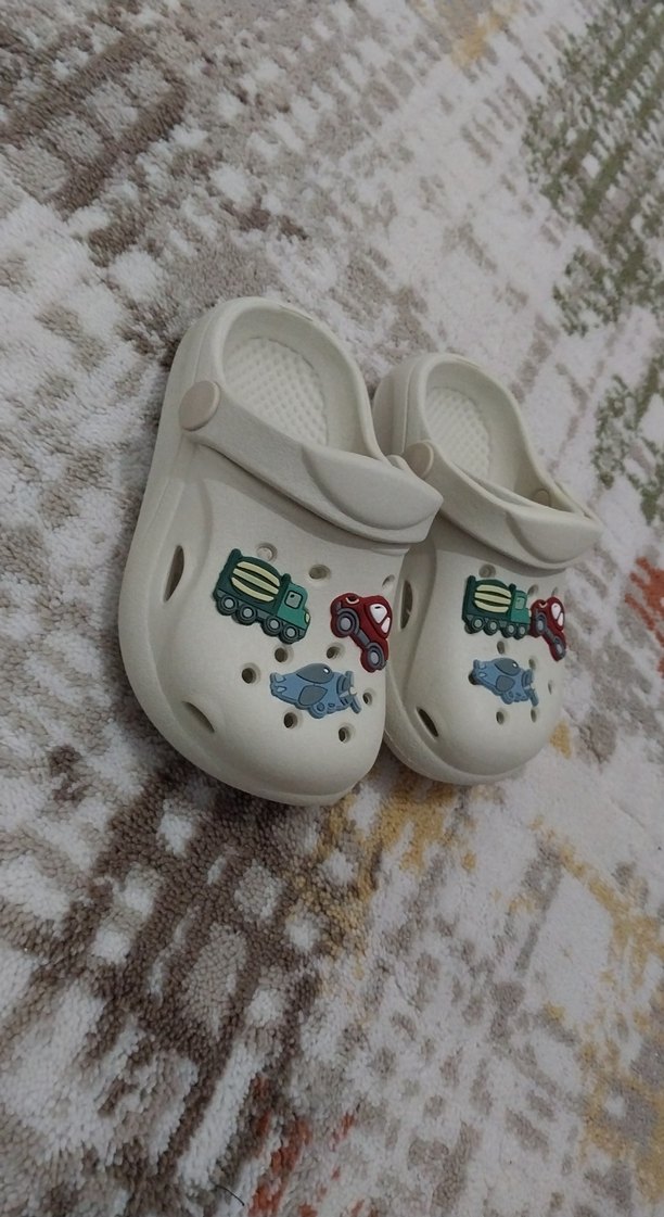 Erkek Çocuk Beyaz Kaydırmaz Terlik - Görsel 4