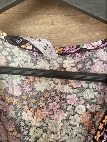 Çiçekli elbise - Görsel 3