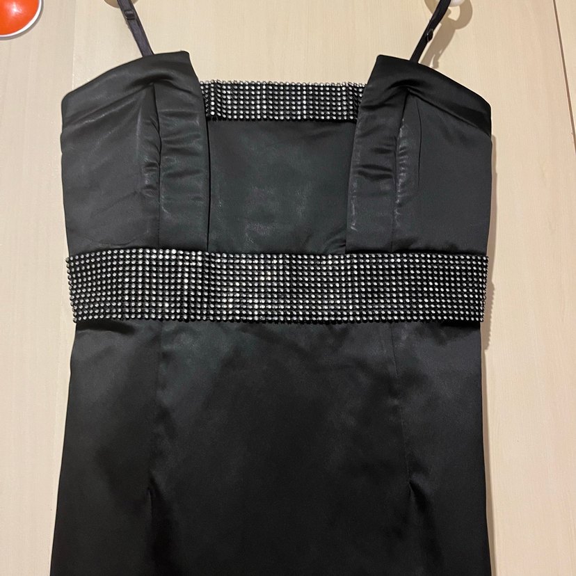 Siyah taşlı mini abiye - Görsel 3