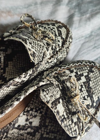 Yılan Derisi Desenli Kadın Babet - Görsel 2