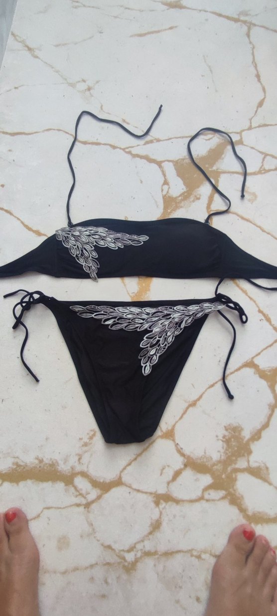 İnce Askılı Siyah Dantel Nakışlı Bikini - Görsel 2