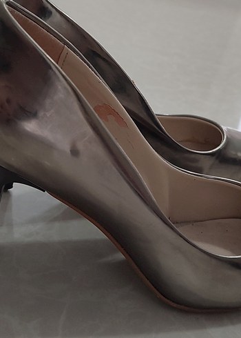 Parlak Metal Topuklu Stiletto - Görsel 4