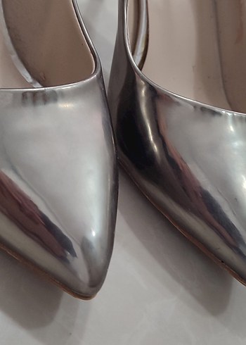 Parlak Metal Topuklu Stiletto - Görsel 5