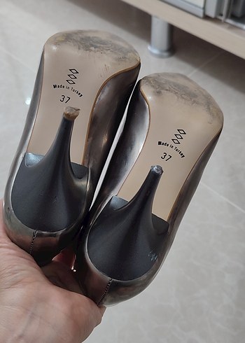 Parlak Metal Topuklu Stiletto - Görsel 8