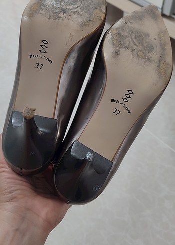 Parlak Metal Topuklu Stiletto - Görsel 9