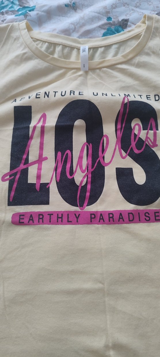 Püsküllü Kolsuz Tişört - Görsel 3