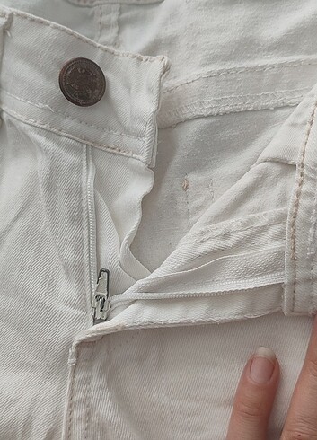 Kadın beyaz şort - Görsel 3