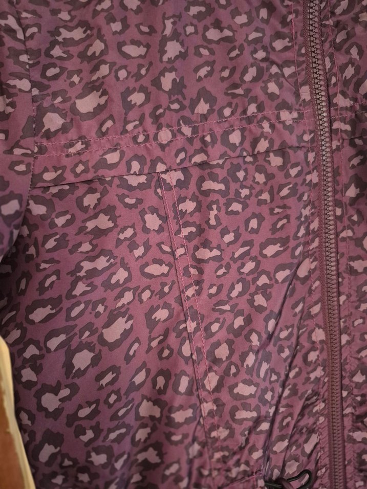 Bordo Leopar Desenli Fermuarlı Kadın yağmurluk - Görsel 4