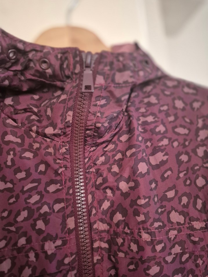 Bordo Leopar Desenli Fermuarlı Kadın yağmurluk - Görsel 5