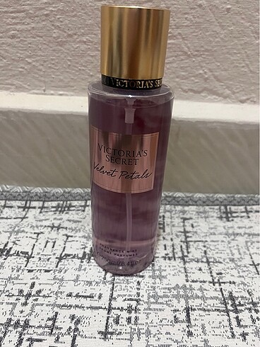 Victoria secret vücut spreyi