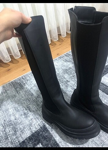 Zara çizme 