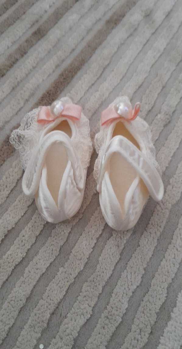 Kız Çocuk Beyaz Dantel İşlemeli Örme Ayakkabı - Görsel 2