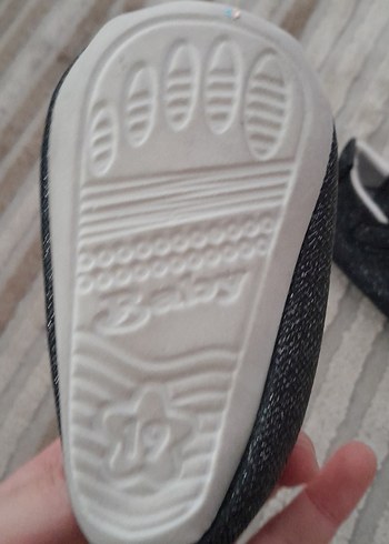 Kız Çocuk Gri Nakışlı Cırtlı Babet - Görsel 2