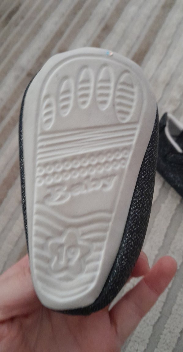 Kız Çocuk Gri Nakışlı Cırtlı Babet - Görsel 2