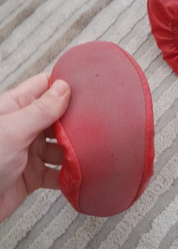 Diğer Kızlar için Kırmızı Lastikli pisi pisi