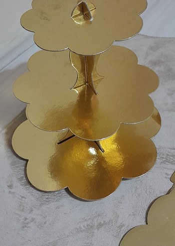 Parlak Altın Parti Süsleri - Görsel 2