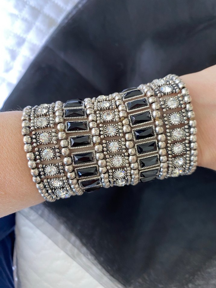 Taşlı,lastikli kalın tek parça bileklik - Görsel 4