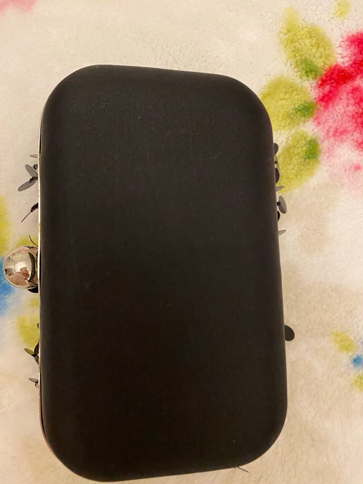 Siyah İşlemeli Zincir Detaylı Kadın Portföy Çanta - Görsel 4