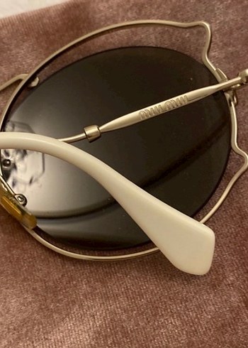 Miu Miu güneş gözlüğü - Görsel 6