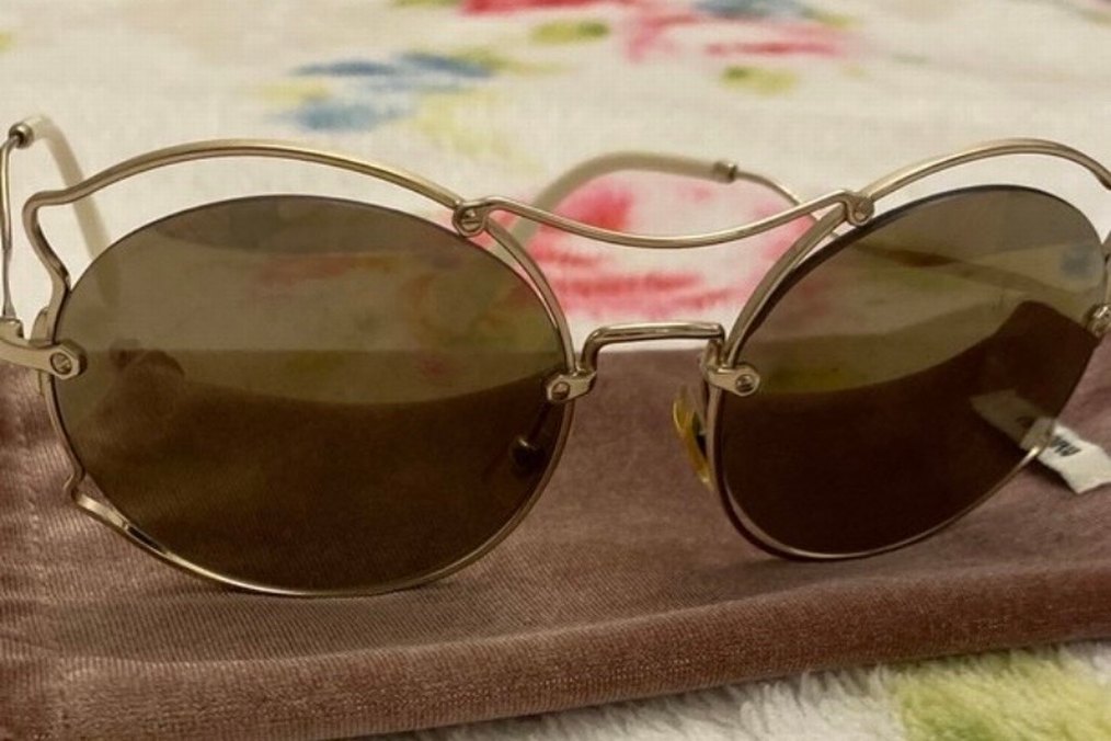 Miu Miu güneş gözlüğü - Görsel 2