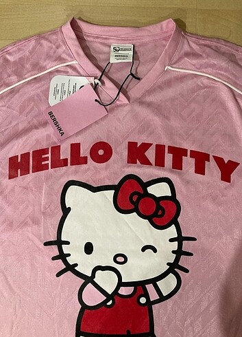 Bershka Hello kity bershka forma