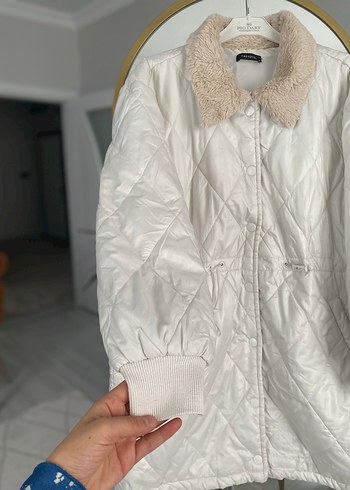 Beyaz Kürklü Kadın Kışlık Mont - Görsel 3