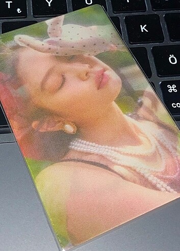 jennie solo lenticular satış